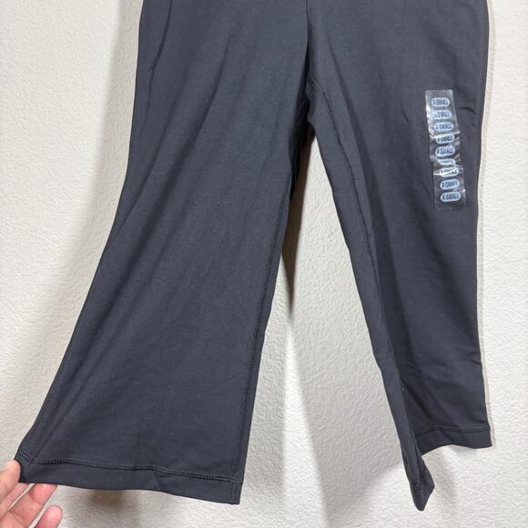 Nike Womens Size XS Dri-Fit Capri Pants Black Cotton Blend Pull On Activewear - Picture 3 of 11